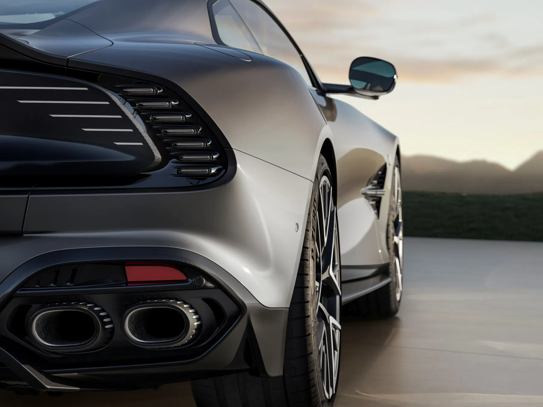 Aston Martin Vanquish 25
